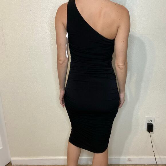 Lulus One Shoulder Little Black Dress Size XS NWT Sexy Bodycon Midi Party - Picture 5 of 8